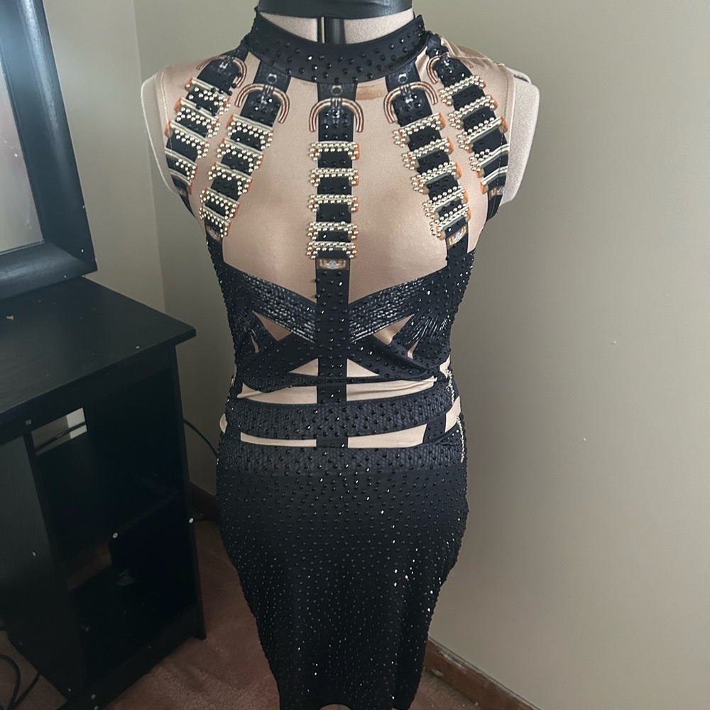 Beautiful Women’s body con dress size L